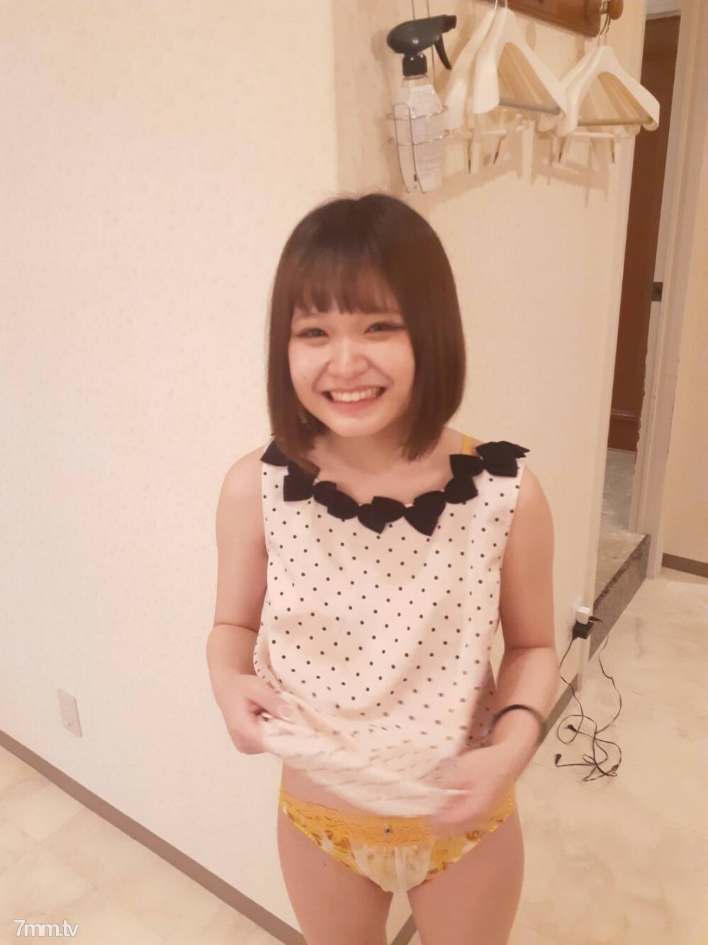 哈娜酱！一个从未做过比亲吻更多的学生处女！处女指导的姐姐与暨