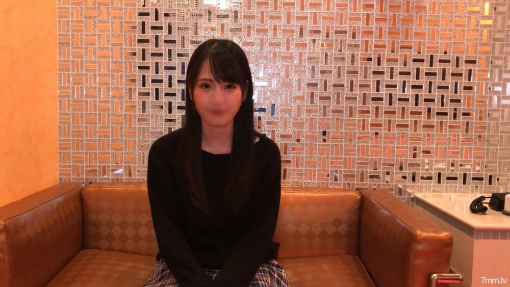 美少女日向酱的电击登场。大量面部射精与电击口交看起来很好吃。