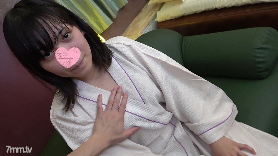 与铃木安妮相似，拥有美乳的单纯少女。那个清醒天真的女孩一脸悲伤的抱怨什么？你为什么最终选择了 Gonzo？原因只有她自己知道。