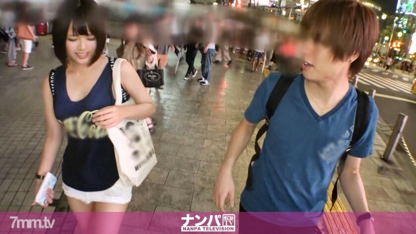 认真的南帕，第一枪。 1390 青春洋溢、丰满、皮肤柔软的美少女乐队主唱♪ “我要回家了！” 在可疑的气氛中......巧妙地连接词并将它们从混浴带到SEX！他妈的最好的 G 杯是必看的！