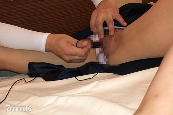 * 限时1930pt → 930pt [未经审查/中出] 风格突出的年轻妻子和W 事件。穿上我妻子想扔掉的裙子并播种