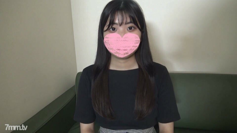 18岁的优等生。 148 cm 敬业的篮球俱乐部经理。巧妙地被言语欺骗，插入未加工的阴茎，在口中喷射出大量丰富的精子！
