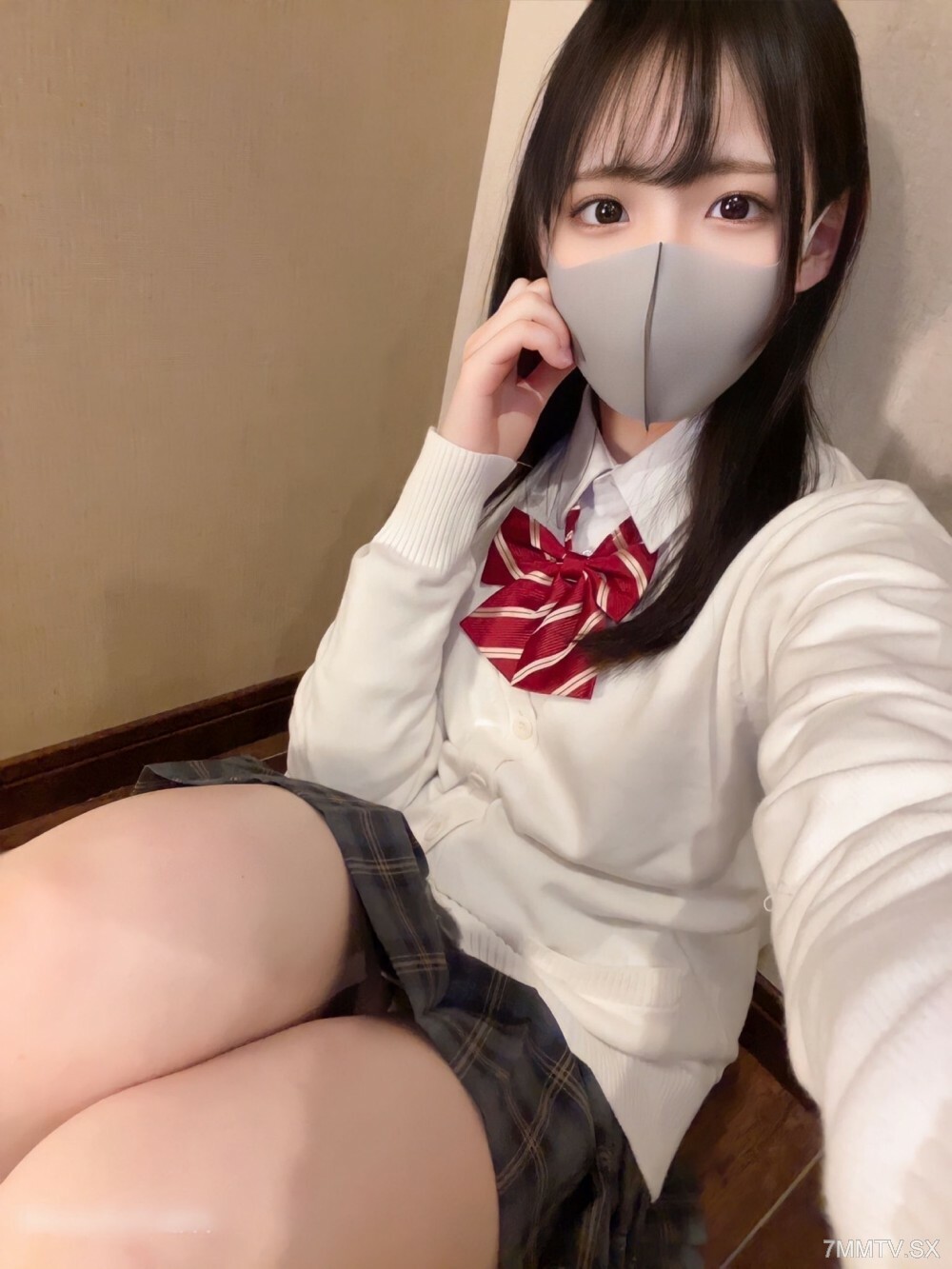 【限量发售】*优雅大衣【超危险作品*永久保存版】18岁道坂黑发G罩杯少女！史上最伟大的天才诞生！没问题，你似乎很感兴趣。 