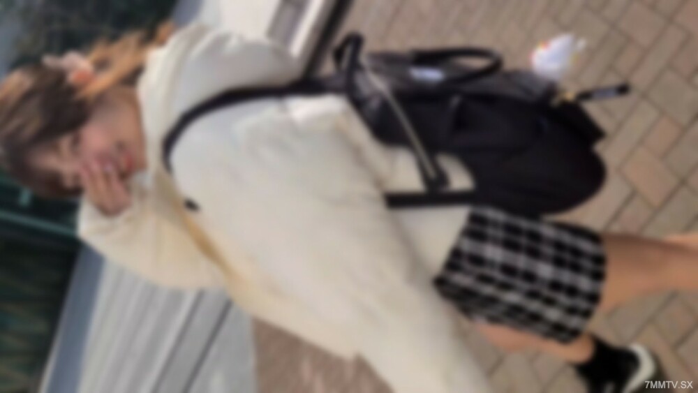 “我是一个思想家…”服务、上学、上高中。神殿的后种、液体与神殿内众多性欲云彩的取消机相遇。 。 。