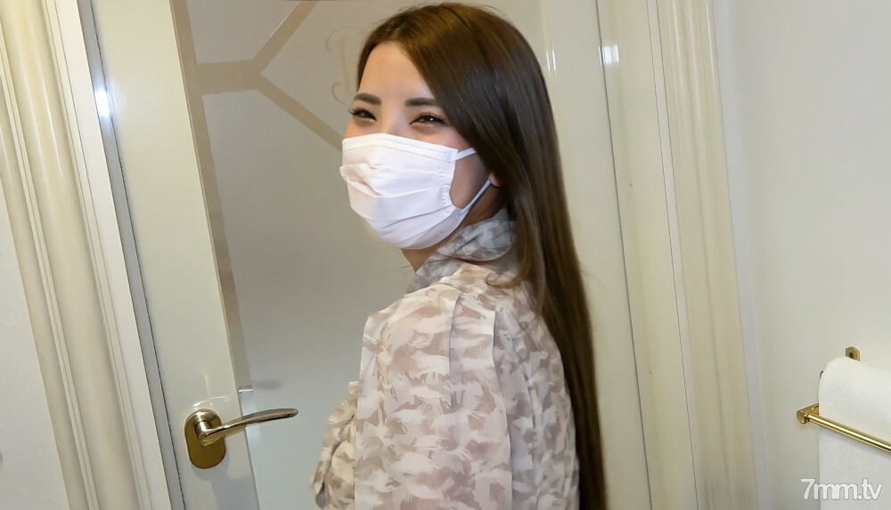[否] 你喜欢漂亮的姐姐吗？出众的风格和超美腿♥傲娇美容师！ *查看好处/高图像质量版本。