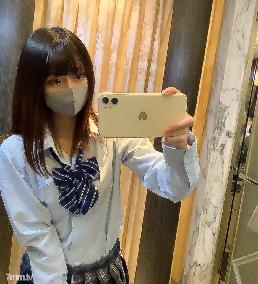 【第一枪】18岁现役女◯学生，超纤细美少女Rika-chan！