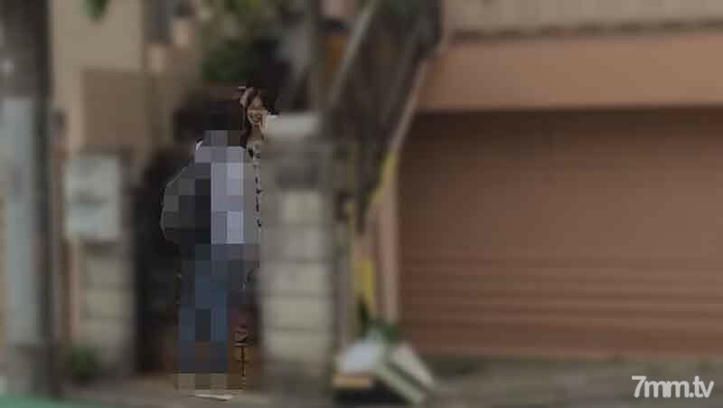 [个人] 一个美丽的chara妻子，为了她想玩的钱而获得贷款，以她温柔的丈夫为后盾。即使在阴道后部射出阴道射精，也是令人满意的表情。 ..