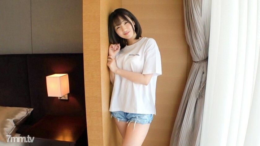 [第一枪] [皮肤白皙柔软的活跃JD] [变成蓬松的脸..]“我真的很喜欢楚..”她像男孩一样强烈的印象，但当她被一个大公鸡活塞刺激时..应用业馀，第一次AV拍摄209