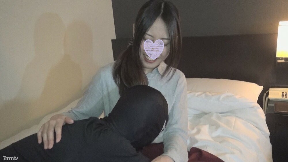 FC2-PPV-958022[个人拍摄]大量原始阴道暨射向美丽的妻子小百合用恶魔的高速活塞重复命中！