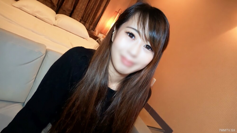 奇怪的故事，美丽的屁，脸上大量射精♡哀悼中一个美丽的屁，脸上大量射精♡之后，又一个嚣张的美屁，大腿上大量射精！ *高品质无框版