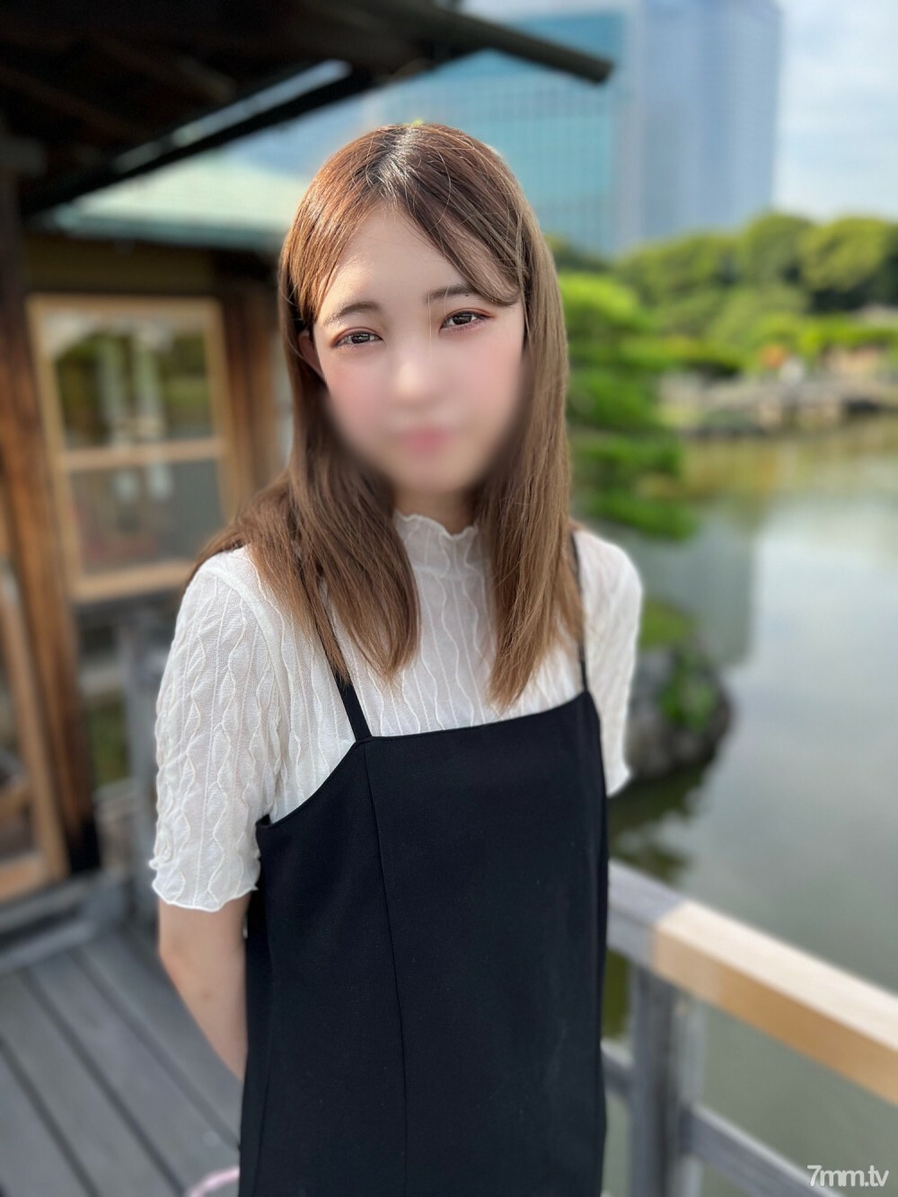 【初拍】【全貌】19岁，干净利落，依然年轻的女大学生的成人日。