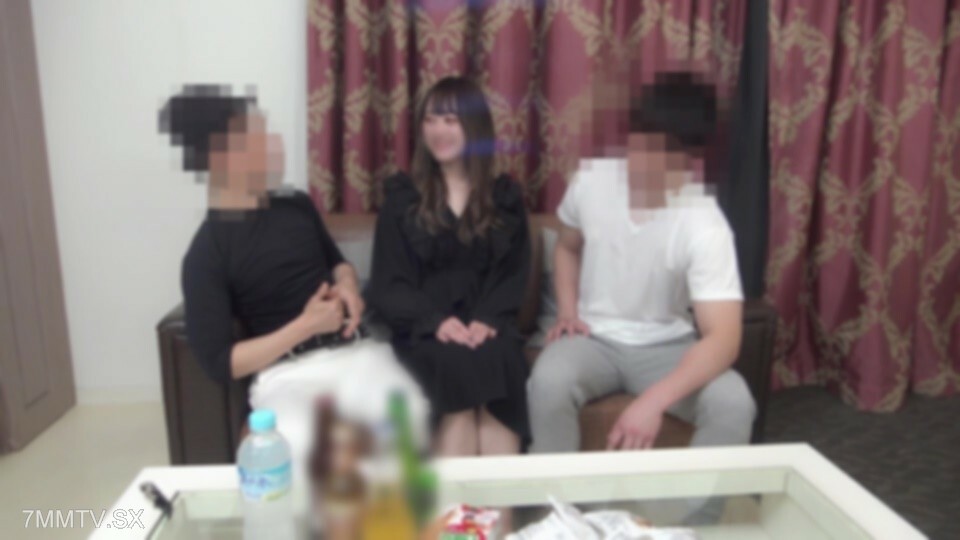 我是一个努力学习、对工作有影响的大三学生，也是最快乐、最公正、最纯朴的美女，用3P考试。