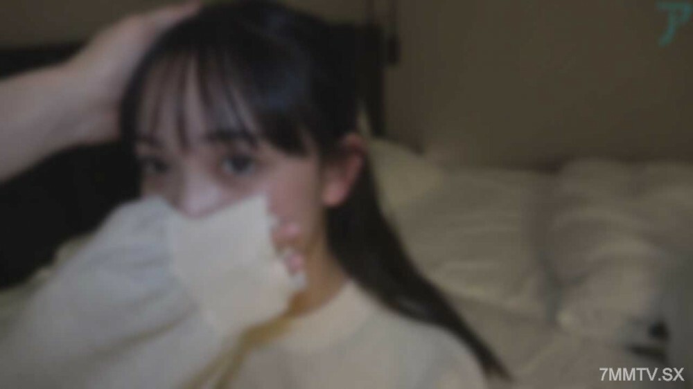 限时【#79】本地美女学员，经验不多。干净利落，但湿透了，湿透了！原始性爱是如此愉快，以至于我在与子宫紧密接触时射精♡相互感觉♡