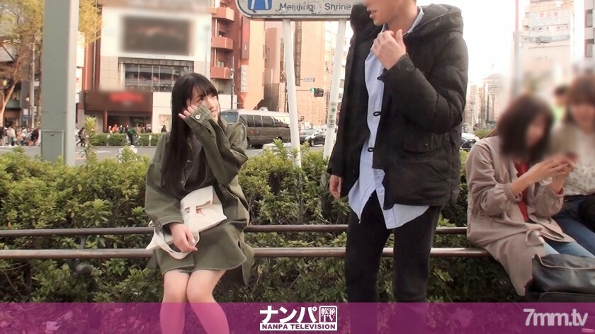 认真的南帕，第一枪。第1358章 干净漂亮的佩斯拉女孩在原宿休息的时候接了她的袭击！ ??上下摇晃丰满的巨乳，溢出男人的汁液，用力摩擦阴道后部的上位姿势的女人是必看的！ !! !!