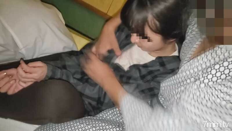 [个人] 被有赌博习惯的丈夫抵押的妻子被强行插入肮脏的棍子和阴道射精。
