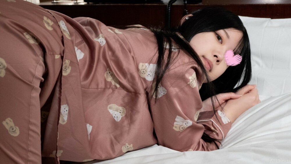 睡衣 ♥ 黑色长发 JD Miho-chan (21) ♥ 管理干净性感，但长手指很色情。