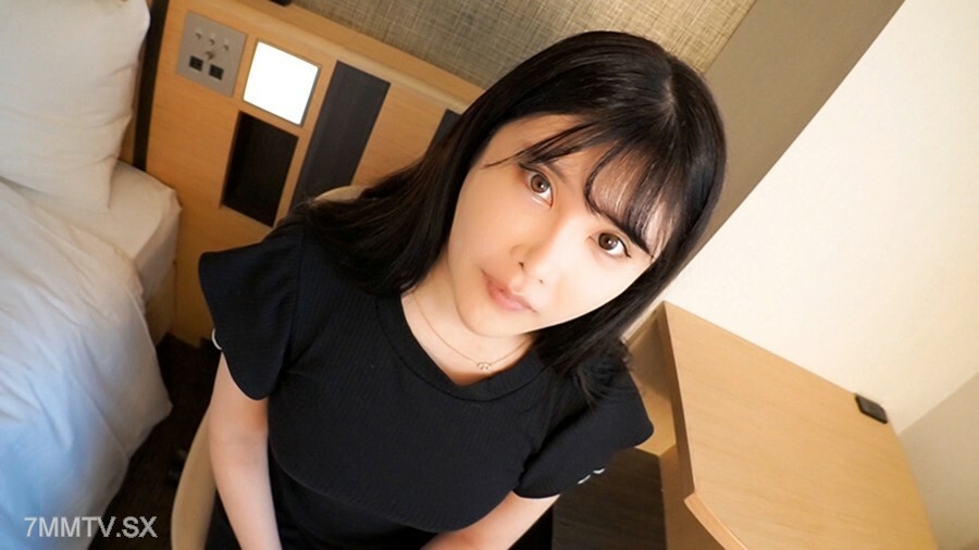 22年前，莉莉在荒无人烟的地方，她的印像是她的背、胸、生殖器、美乳、巨乳！ 