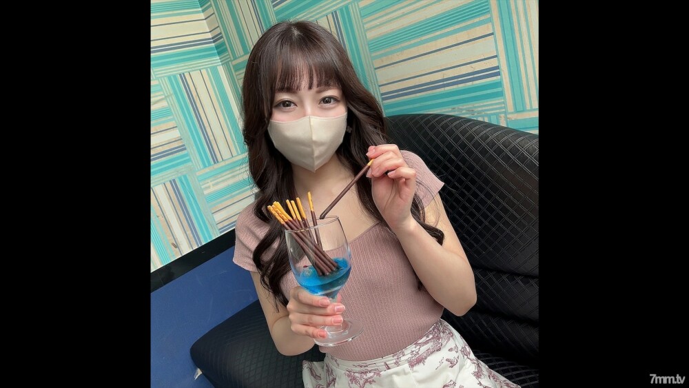 [第一枪，未经审查]数量有限！ ！！太淫荡的美女美容师私下接受了我的扭曲倾向，在封闭的房间里进行秘密治疗……暴露出具有出色敏感性的愚蠢，在痛苦地扭动的讨厌的身体中两次阴道射精！ ！！ FC2-PPV-2895660
