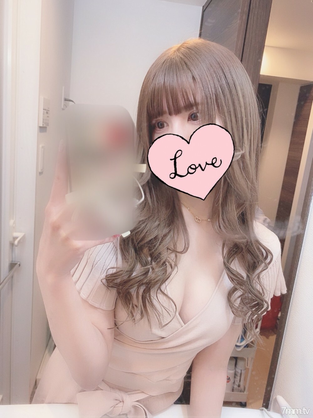 [No] SSS级超美女大学生！以前的休息室女孩可爱的MAX女孩！ F罩杯超凡脱俗！ 【自拍】