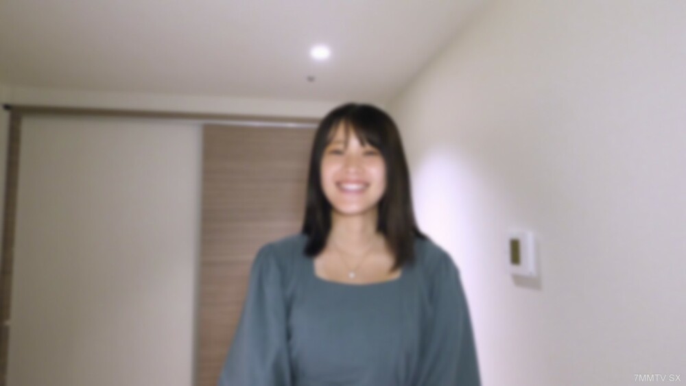 【美腿】D罩杯、大腿修长、身材健康的美女。前偶像狭小女人穴的射精。一个射精强迫症和凶猛的老人。