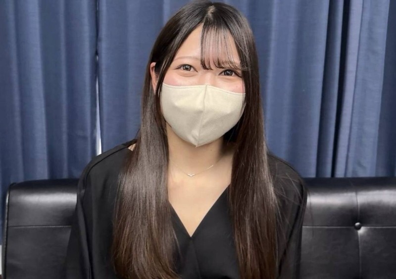 【首次拍摄＆额外表情公开】超可爱的S级素人19岁♡经验很少害羞♡彻底教会了她成人的世界♡额外4K 3部影片