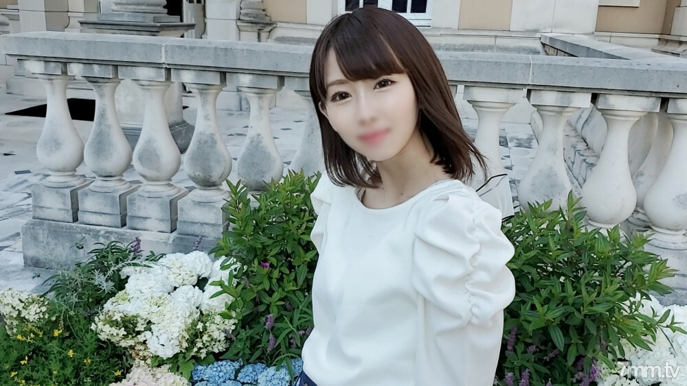 外貌！ !!限量500件！ !! 【未删减】与城中偶遇的美少女久违的重逢！ !!在美丽的身体包裹在清晰的皮肤中出 ！ !! （第1部分）