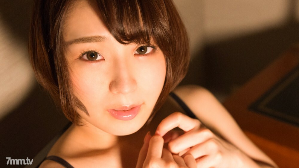 奇闻趣事 SEX / Tsubasa 与一个整洁的漂亮女孩不雅