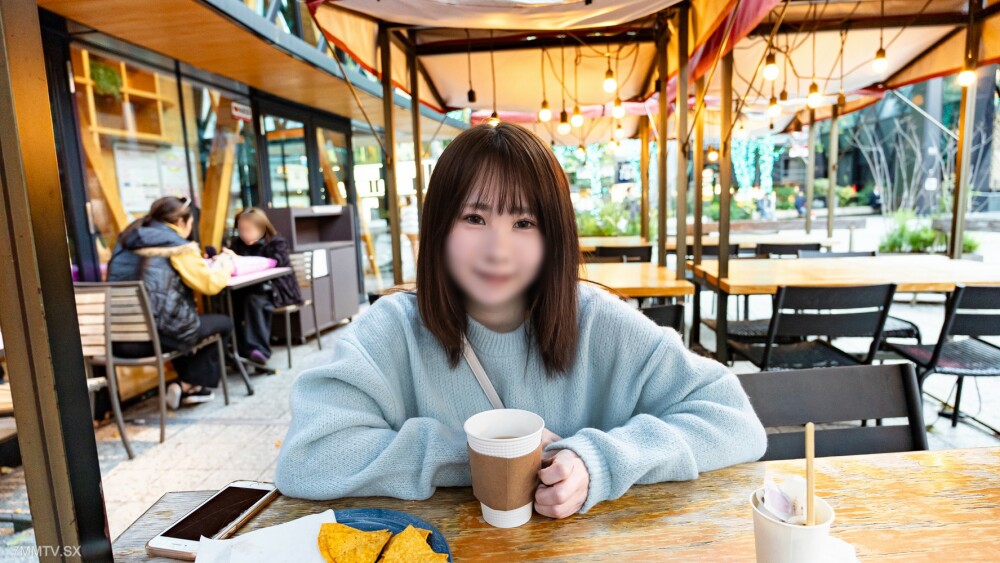 茨城县出身的已婚妇女。我的挫败感与挫败感与日俱增，我的耐心达到了极限，我取得了第一次成功。原始中出，深喉咙射精在嘴里。