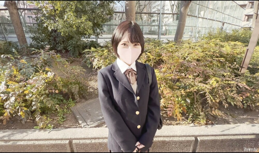 纪念这项工作的第一部作品！ [外观] 偶像脸少女◯ 接近平时看不到的忐忑外观...摇动Fcup美乳，初潮兴奋◯ FC2-PPV-2802296